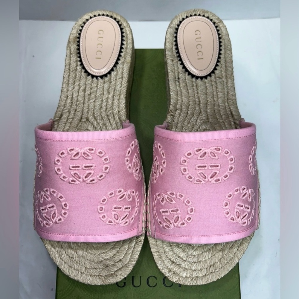GUCCI DAMITA DOUBLE GG EMBROIDERED LOGO PINK CANVAS ESPADRILLE SANDALS SZ 40.5